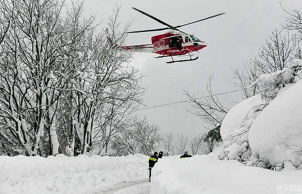 意大利因雪崩被埋度假酒店伤亡惨重(组图) - 4