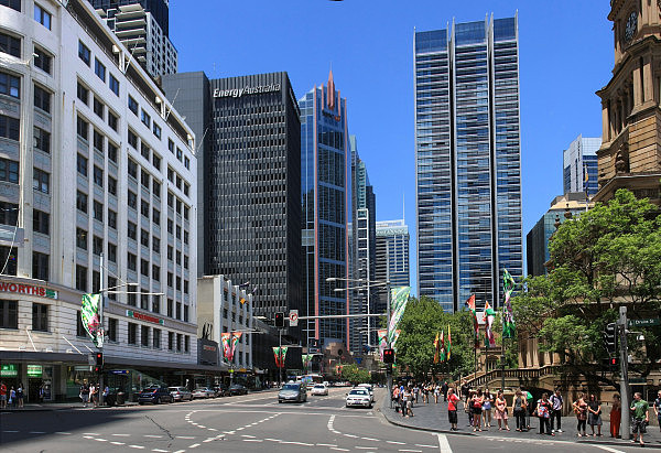 George_street_in_Sydney_Australia.jpg.jpg,0