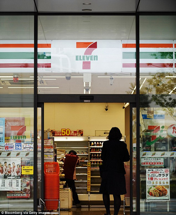 3C7996EB00000578-4154098-All_7_Eleven_stores_will_be_open_24_hours_in_Sydney_Melbourne_Br-a-6_1485301099517.jpg.jpg,0