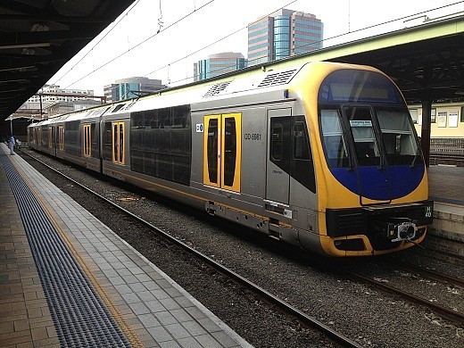 Sydney_Trains_H_set_(Oscar)_at_Central_Stations.jpg.jpg,0