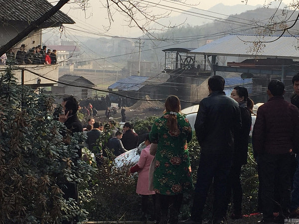 湖南涟源发生煤矿爆炸事故 已致9人遇难 - 2