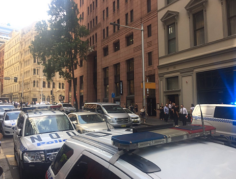 更新! 悉尼George Street苹果旗舰店紧急疏散只因炸弹威胁！警方拆弹组出动！（视频） - 8