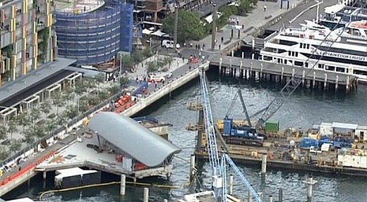 太吓人了!悉尼达令港工地突发事故 天降钢架一男子被砸中当场惨死!(图) - 8