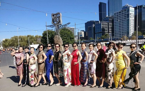 《女神节》来了华裔大妈和旗袍有个约会今生不离不弃《国际三八妇女节》篇《《澳洲中舵》公司带我们一起嗨 - 5