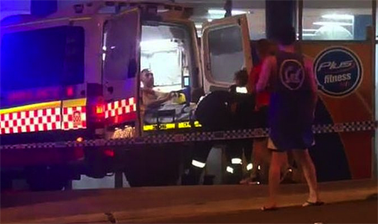 太猖狂！悉尼男子夜闯健身房刺伤三人 逃跑途中两次持刀抢劫加油站（视频） - 6