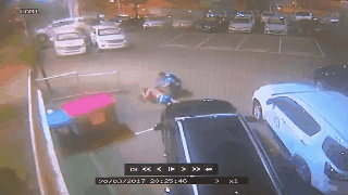 太猖狂！悉尼男子夜闯健身房刺伤三人 逃跑途中两次持刀抢劫加油站（视频） - 10