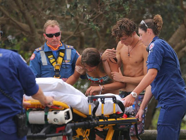 No zuo no die！女游客在悉尼北海岸跳崖被急送医 疑似脊椎受伤（图） - 4