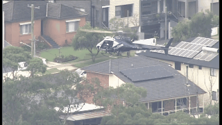 实拍直升机悉尼丛林中“打捞”100公斤螺旋桨 疑事故原因为“传动轴疲劳断裂”（视频） - 1