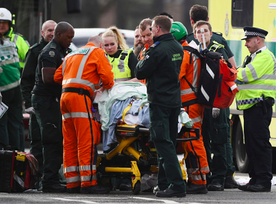 最新：伦敦恐袭已导致5人死亡，约40人受伤！一名中国游客被撞伤 恐袭嫌犯照片曝光 (视频)  - 19