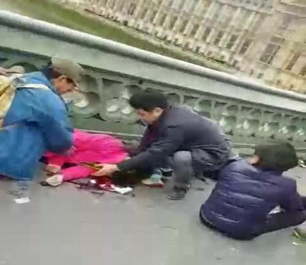 最新：伦敦恐袭已导致5人死亡，约40人受伤！一名中国游客被撞伤 恐袭嫌犯照片曝光 (视频)  - 8