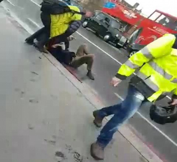 最新：伦敦恐袭已导致5人死亡，约40人受伤！一名中国游客被撞伤 恐袭嫌犯照片曝光 (视频)  - 12