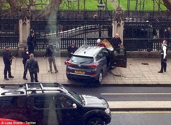 伦敦恐袭已致5人死亡 一国党领袖韩森再提禁止穆斯林移民澳洲！ - 7