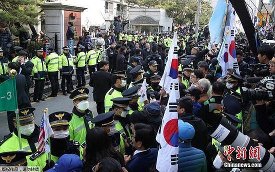 朴槿惠出庭接受逮捕必要性审查 系韩国史上首次 - 4