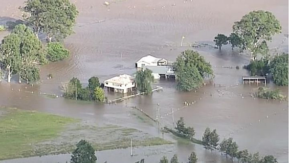 新州北部地区强降雨引发洪水 6000多名居民被疏散 恐有民众丧生！ - 7