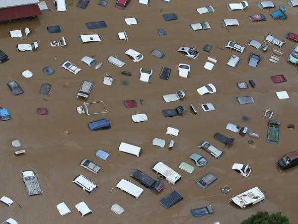 新州昆州多地被洪水淹没 民众无家可归 新州2人遇难 昆州4人下落不明 （组图） - 2