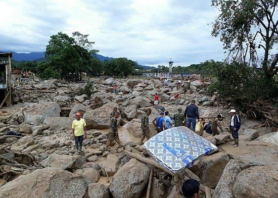 突发！哥伦比亚发生泥石流城镇被埋，目前已造成206人死亡，220人失踪，另有至少202人受伤！ - 3