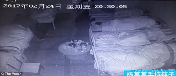 澳媒：中国精神病人持筷捅死3人 2死者家属索赔240万！负责人被撤！ - 3