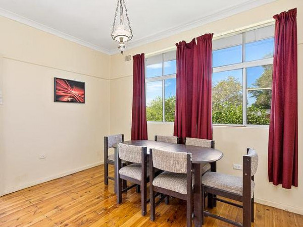悉尼Narraweena房价逐渐走高 一老旧石棉房每年涨12.5万澳元 - 3