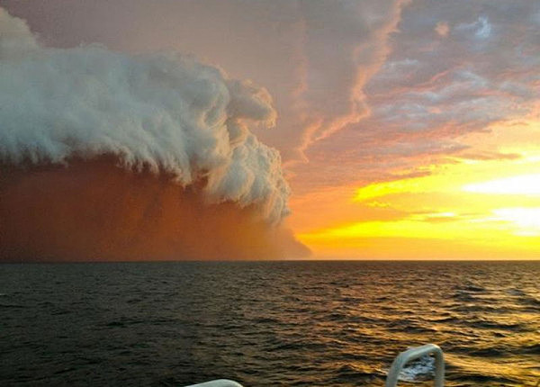 australia-extreme-weather-haboob.jpg,0