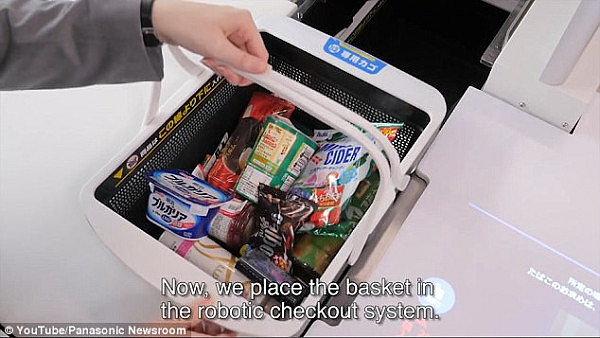 神奇购物篮在这里！Panasonic推出自动扫描装袋系统 超市结账时间可缩短10%（视频） - 1