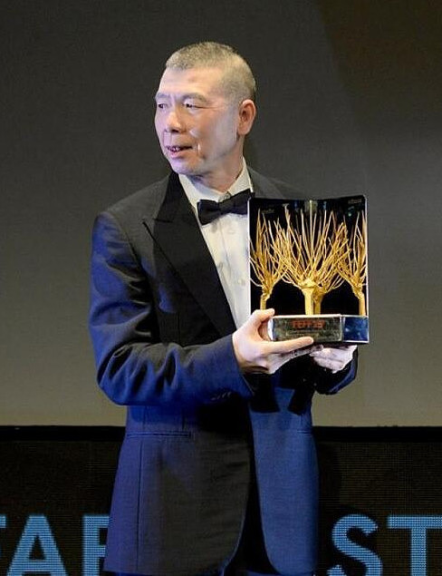 恭喜！冯小刚与曾志伟获远东电影节终身成就奖 - 1