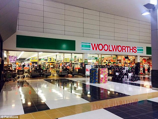 布里斯班Woolworths惊现史上最长队伍 只因五一劳动节其他超市关门！（图） - 6