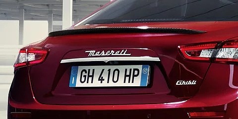 2017-maserati-ghibli-sport-MaseratiGhibliSport_LipSpoiler_0001.webp.jpg,0