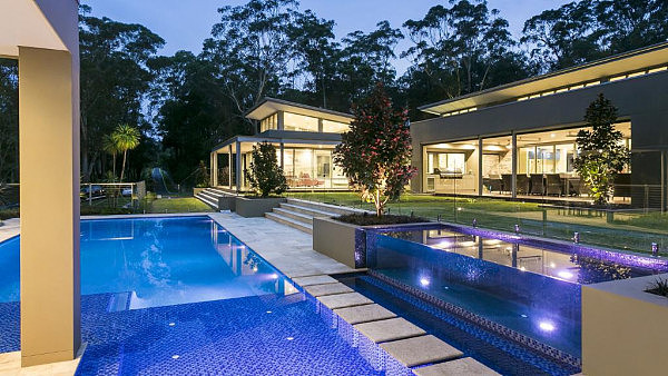 豪宅都这么拼？日式花园、顶级家具、室内外健身房...悉尼超现代风豪宅$500万起拍！(图) - 2