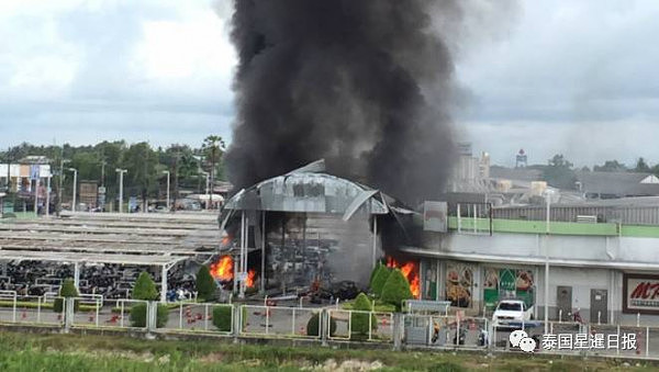 恐怖袭击！泰国北大年超市发生大爆炸，58人受伤！100辆汽车受损！ - 2