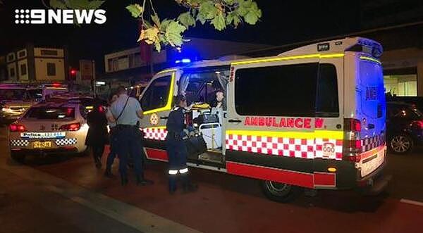 悉尼火车站发生随机袭击事件 伤人者疑为中东男子 两名teenager被捅伤入院 - 2