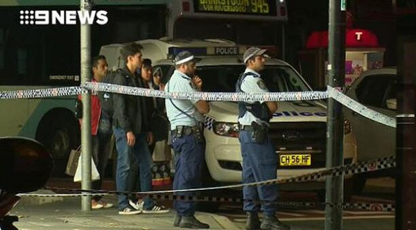 悉尼火车站发生随机袭击事件 伤人者疑为中东男子 两名teenager被捅伤入院 - 4