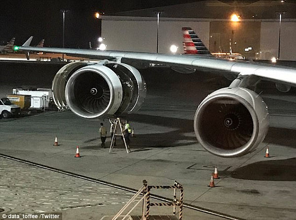 “坐澳航不是为了睡机场！”QF94引擎起火返航 乘客滞留机场12小时 数百人睡地板（视频） - 10