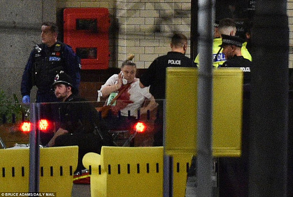 自杀式恐怖袭击！英国曼彻斯特演唱会现场爆炸！至少已22人遇难59人受伤！美元/日元应声跳水（视频组图） - 6