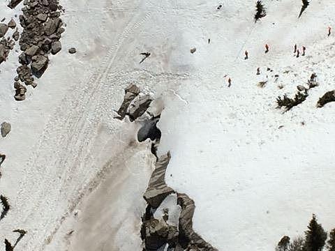 中国女孩在美国登山疑从雪坡掉落 失联两天后死亡（图） - 1