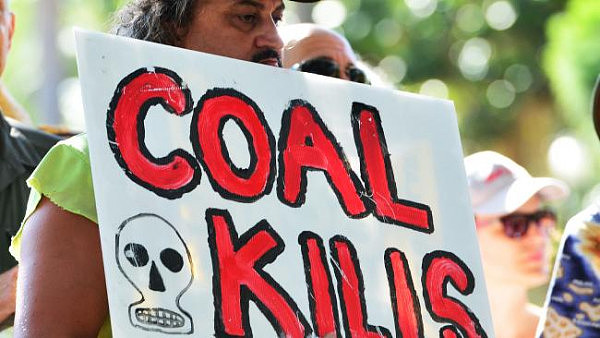 打响环境保卫战！示威者在澳总理谭保办公室门前聚集 反对政府对Adani 煤矿投资！ - 3