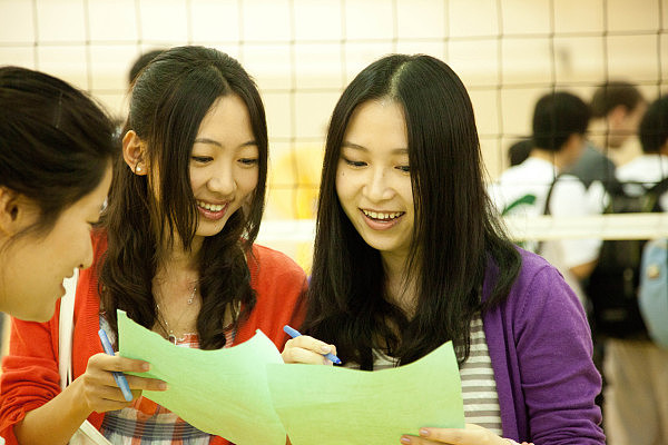 chinese-students-open-doors-2012.jpg,0