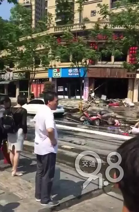 浙江一火锅店爆炸 目击者:现场惨不忍睹 全是血（视频） - 7