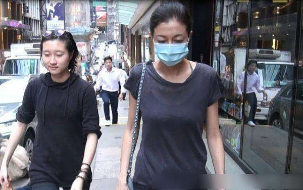 有钱又如何！私生女闹自杀亲生子又吸毒 成龙的子女一个个都不是省油的灯 - 7