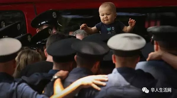 悲痛！华裔消防员演习中坠亡，洛杉矶为他降半旗厚葬 - 10