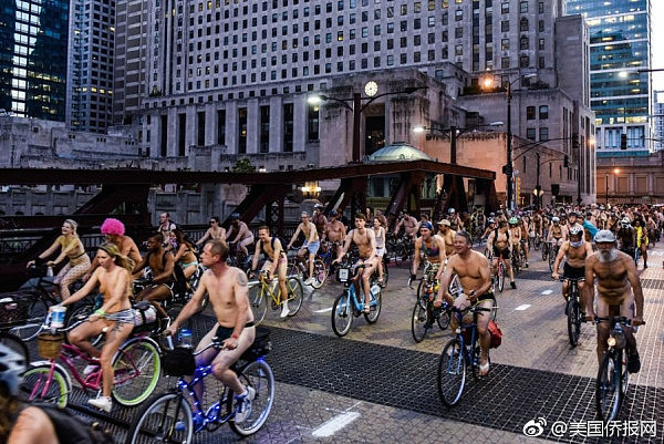 你裸了吗？世界裸骑日到了 大批人赤身裸体骑车（组图） - 4