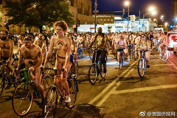 你裸了吗？世界裸骑日到了 大批人赤身裸体骑车（组图） - 6