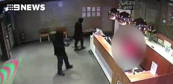 澳洲一俱乐部遭持枪抢劫 悍匪将顾客及工作人员当成活靶随意射击 - 1