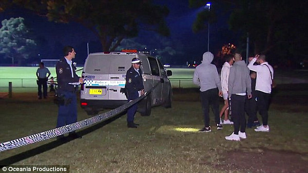 悉尼西部一公园上演枪击大战！案发现场全是6岁儿童在进行足球训练！（视频） - 3
