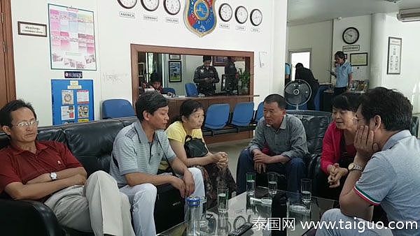 6名中国游客因不参加自费项目 遭泰国导游甩团（组图） - 2