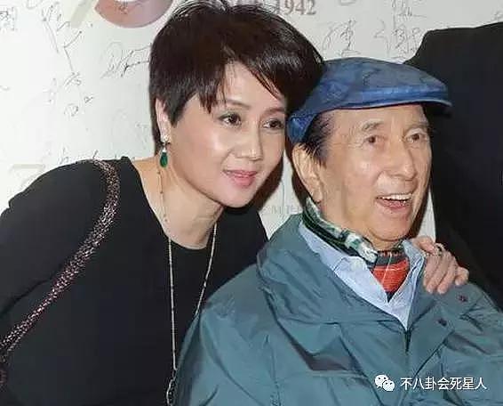 她是赌王二太，传有黑道背景威胁利智，如今女儿成赌王继承人