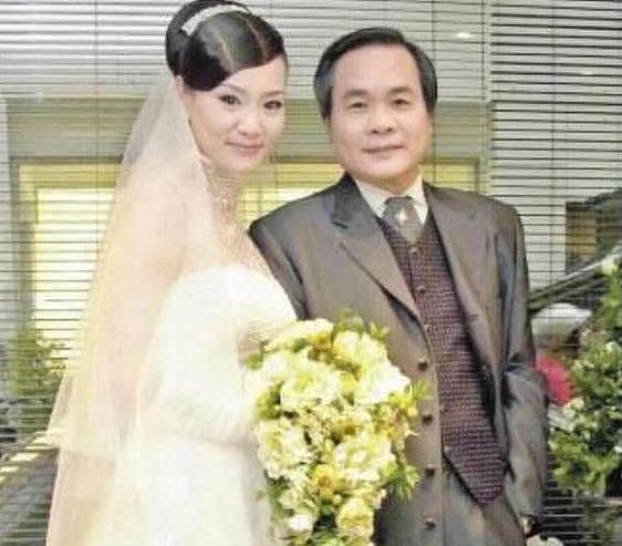 又是一个渣男，为拿绿卡骗婚20年 甩了初恋刘雪华 还害其丧失生育能力