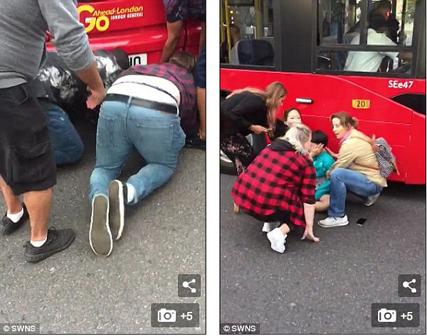 伦敦两名小孩被困公交车底 20多名路人抬车救人（组图） - 1