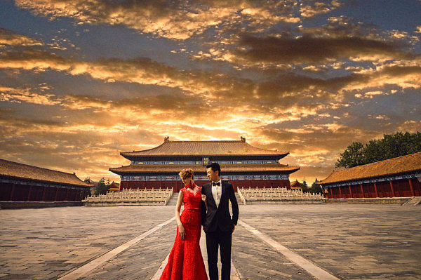 中国小伙与外国姑娘的婚纱照 美得令人惊艳（组图） - 1