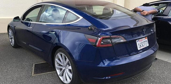 特斯拉Model 3本周正式投产 首批车辆将于7月28日交付使用 - 2