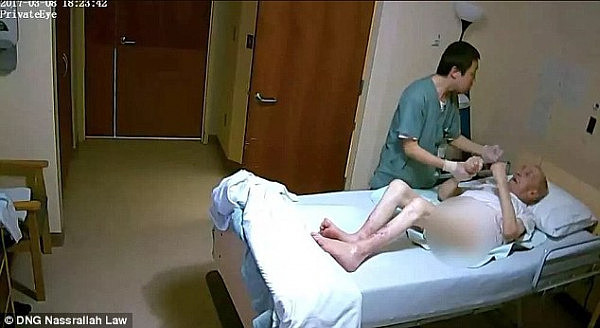 华人护工在病房内狂殴9旬老人 现场视频遭家属曝光（视频） - 2